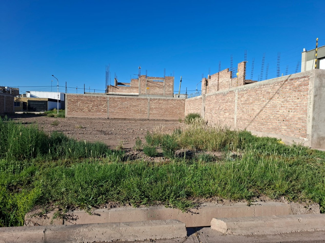 Inmobiliaria Greenwood vende lote en Barrio Agua y Energia - Plan 23, Maipu