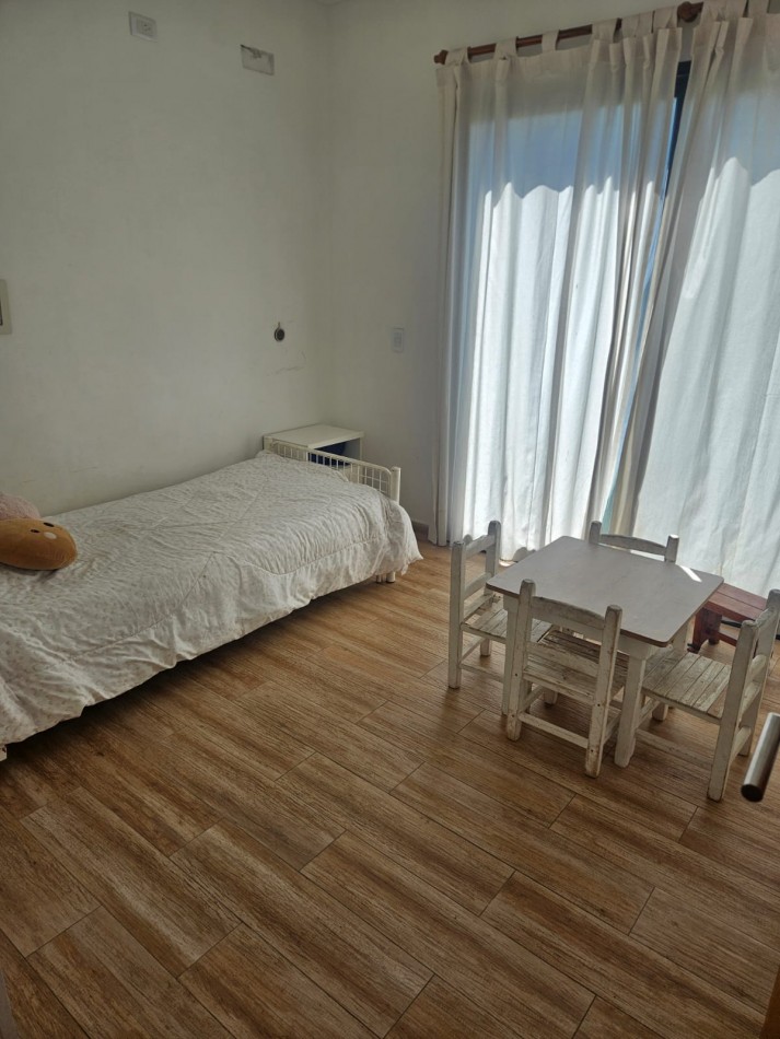 Casa moderna en Barrio Privado Lar de Vieytes II - Maipu