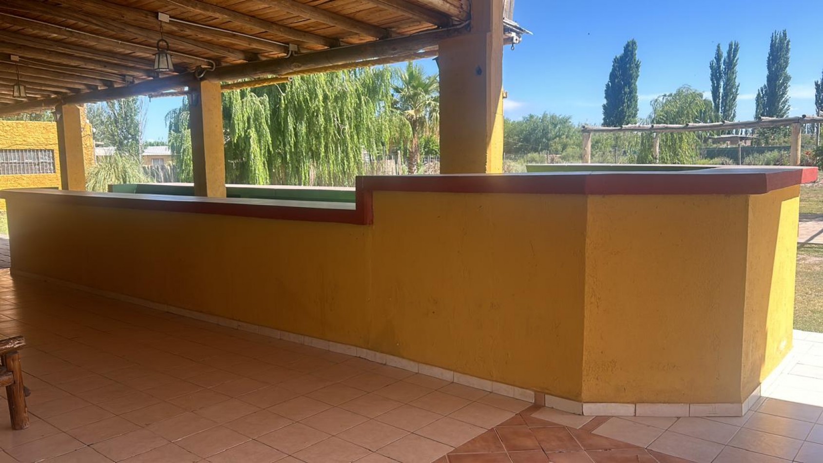 GREENWOOD INMOBILIARIA VENDE SALON DE EVENTOS CON DEPARTAMENTO!   