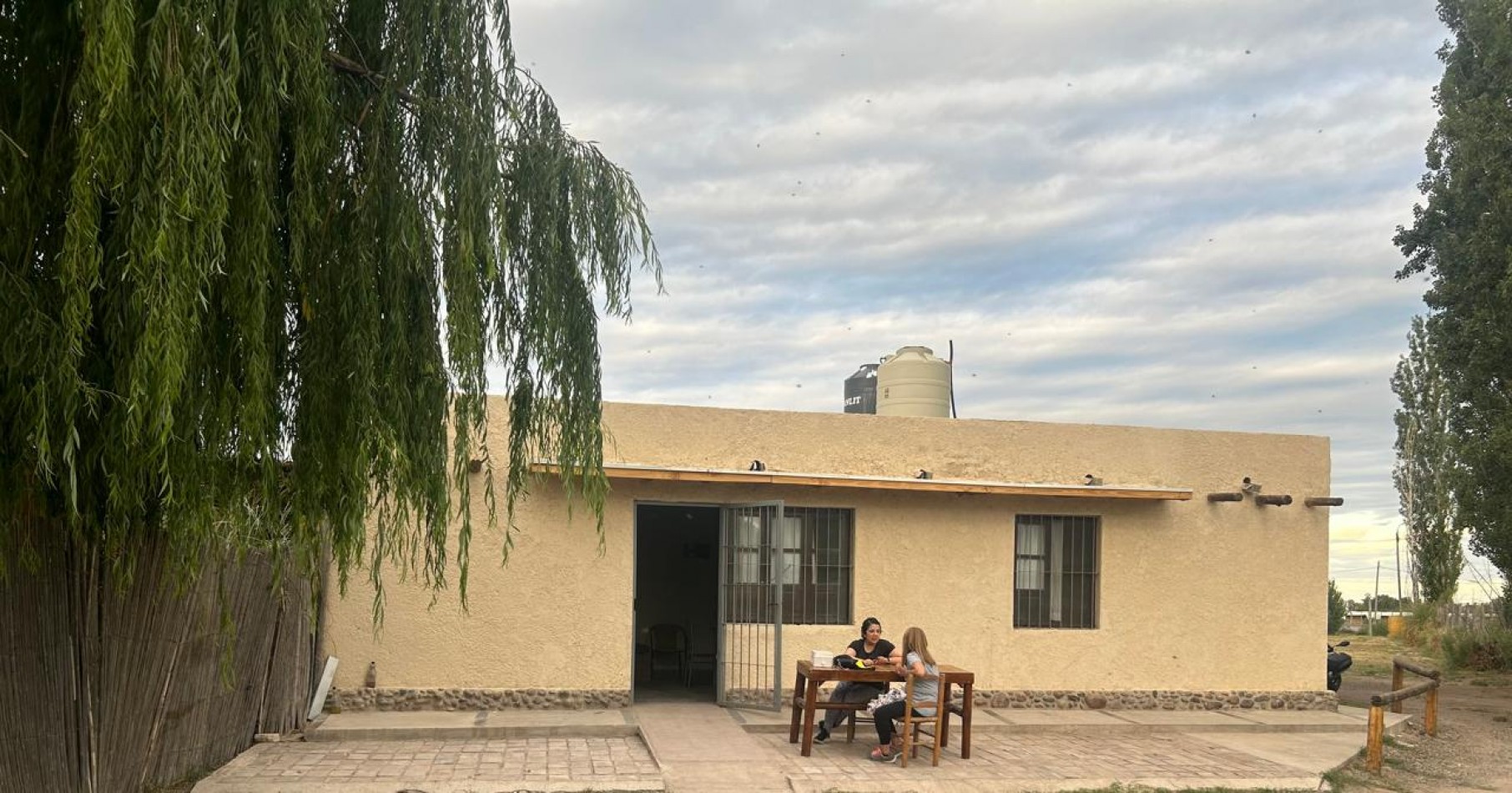 GREENWOOD INMOBILIARIA VENDE SALON DE EVENTOS CON DEPARTAMENTO!   