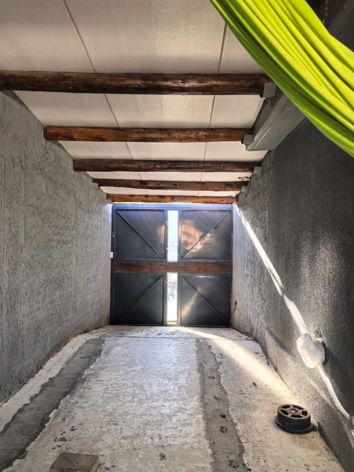 GREENWOOD INMOBILIARIA VENDE CASA  - B° NUEVO SIGLO