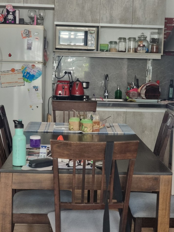 GREENWOOD INMOBILIARIA VENDE CASA  - B° NUEVO SIGLO