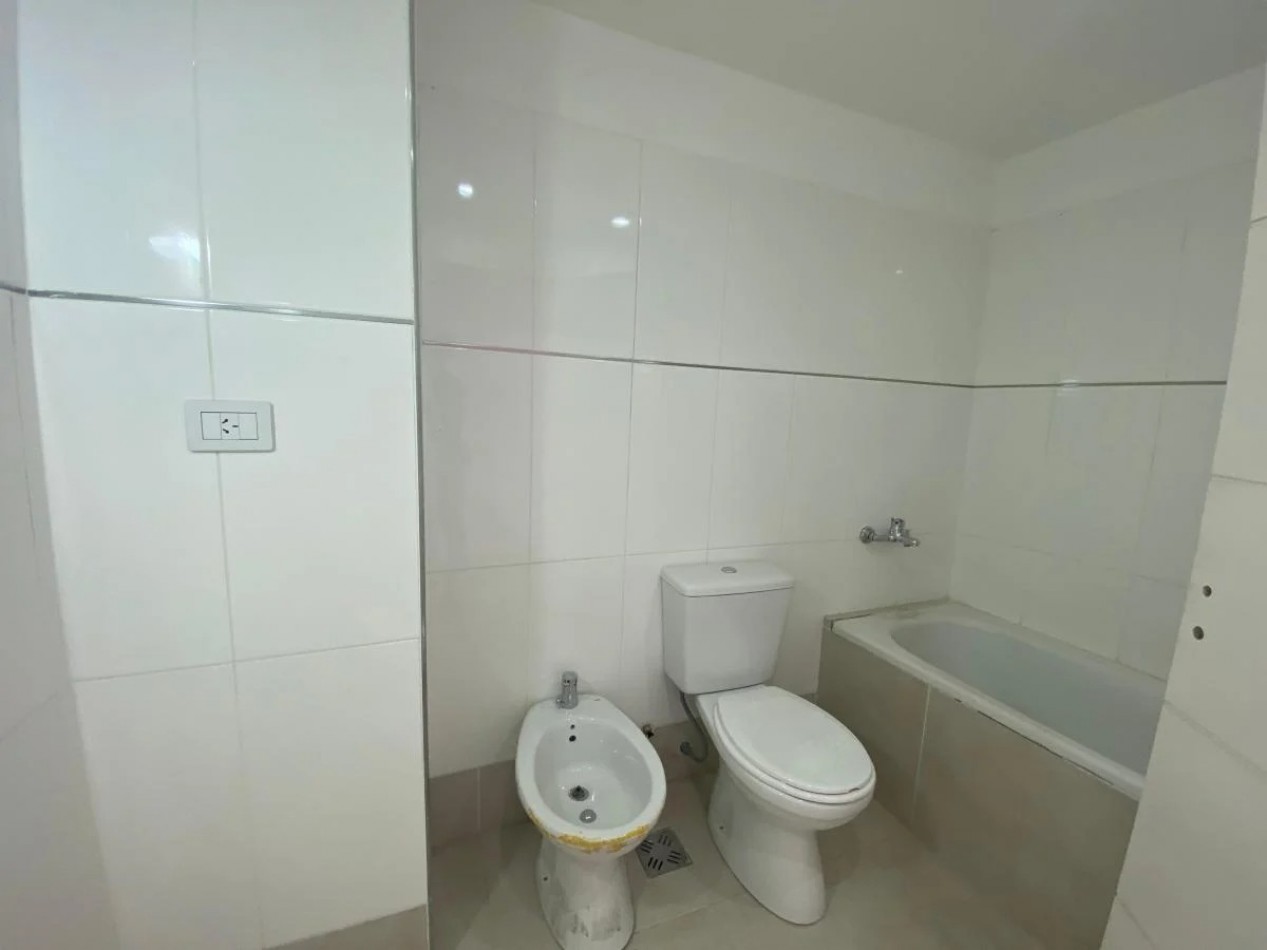GREENWOOD INMOBILIARIA VENDE HERMOSOS TRIPLEX EN SEXTA SECCION