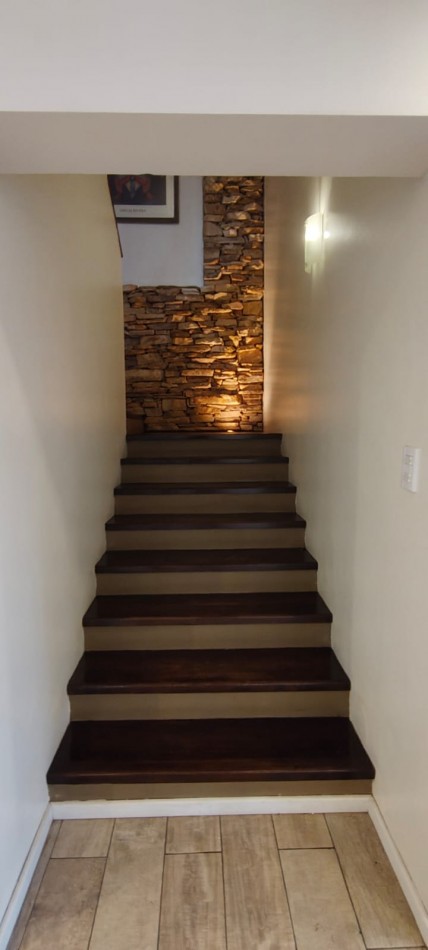 GREENWOOD INVERSIONES INMOBILIARIAS ALQUILA   EXCLUSIVA CASA EN BARRIO DALVIAN