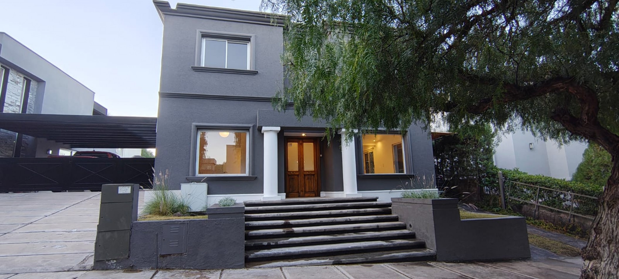 GREENWOOD INVERSIONES INMOBILIARIAS ALQUILA   EXCLUSIVA CASA EN BARRIO DALVIAN