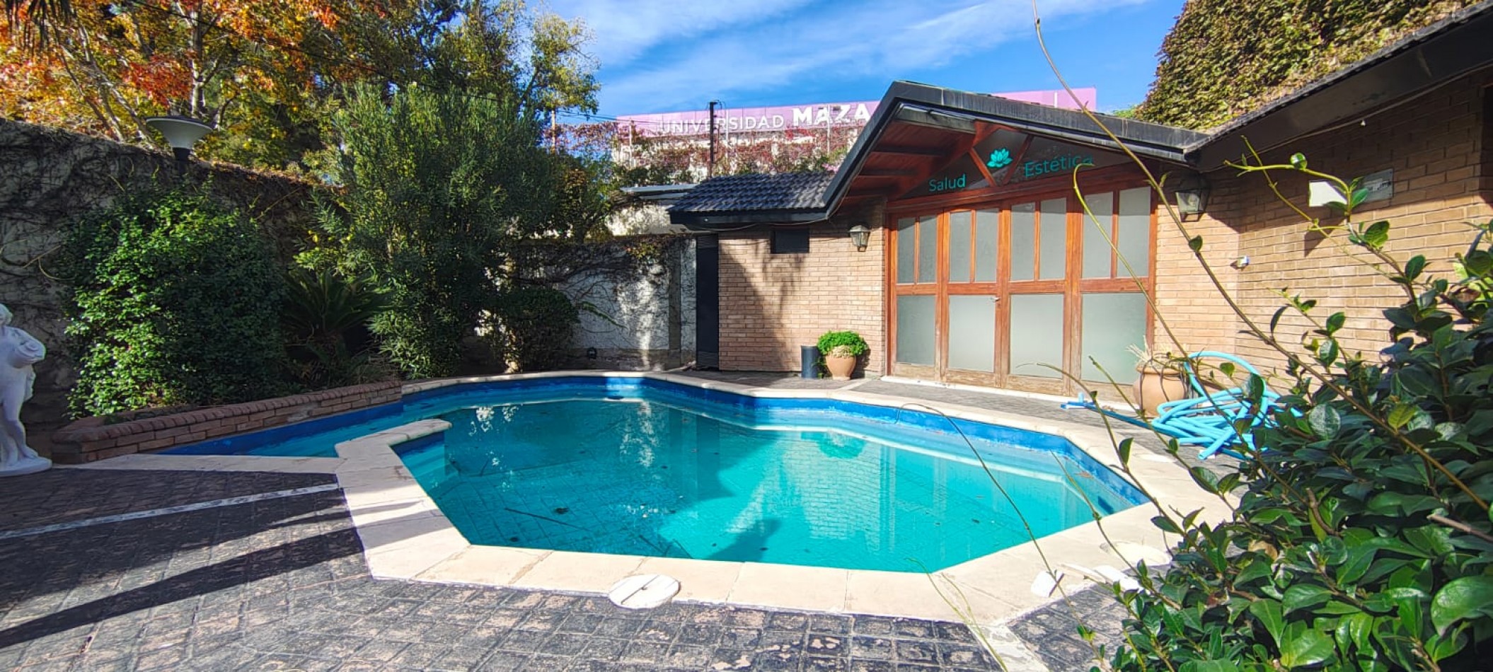 GREENWOOD INVERSIONES INMOBILIARIAS VENDE HERMOSA CASA EN GUAYMALLEN