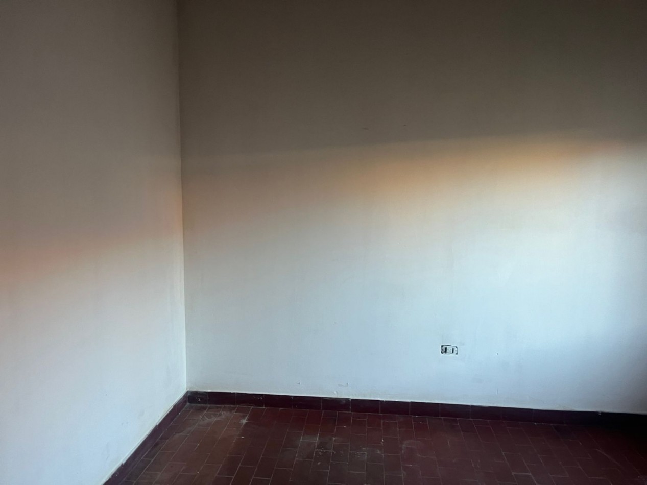 GREENWOOD INMOBILIARIA ALQUILA CASA EN MAIPU - B° AGUA Y ENERGIA