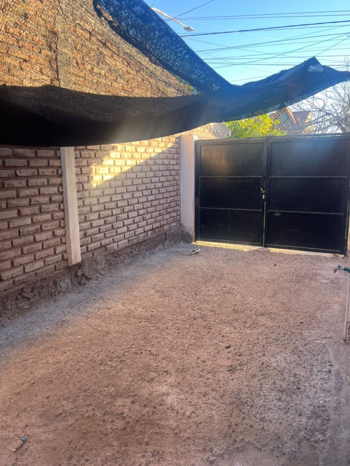 GREENWOOD INMOBILIARIA ALQUILA CASA EN MAIPU - B° AGUA Y ENERGIA