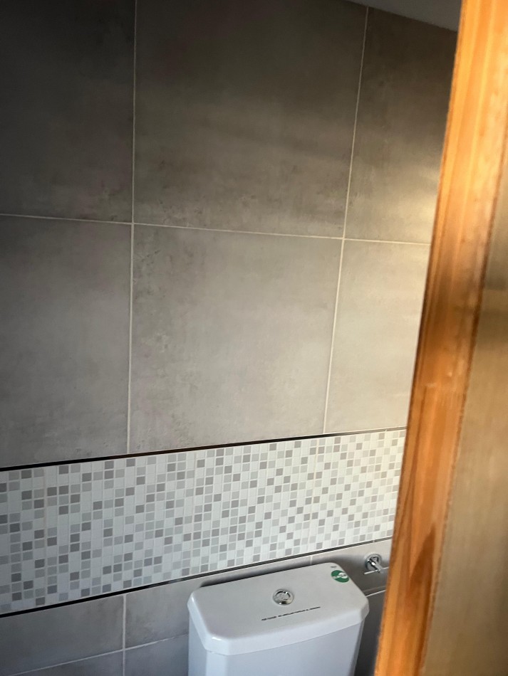 GREENWOOD INMOBILIARIA VENDE CASA EN BARRIO RINCON DE VISTALBA