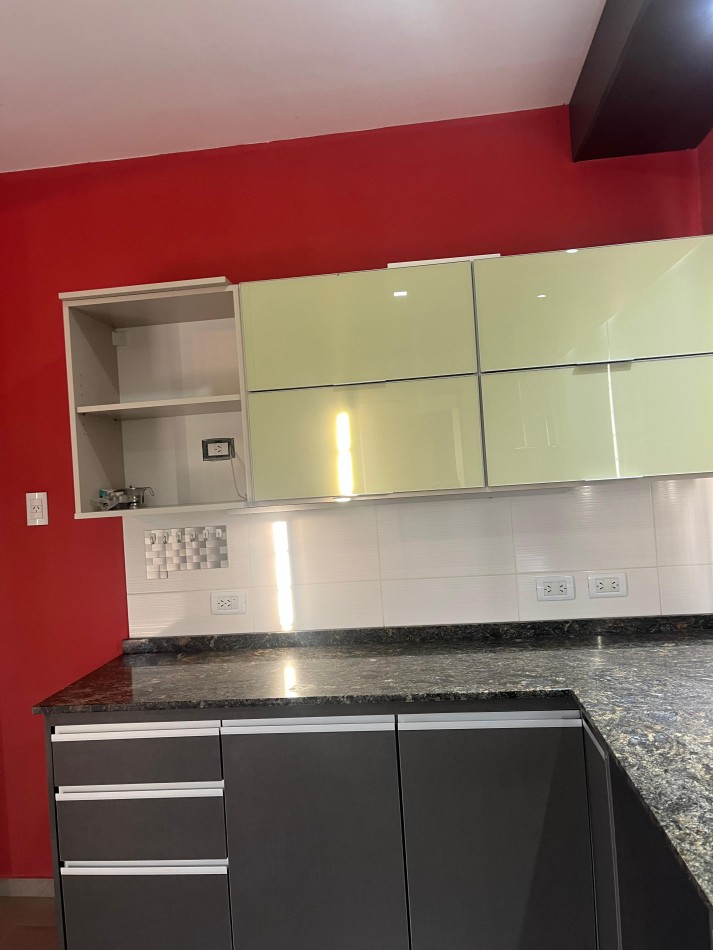 GREENWOOD INMOBILIARIA VENDE CASA EN BARRIO RINCON DE VISTALBA