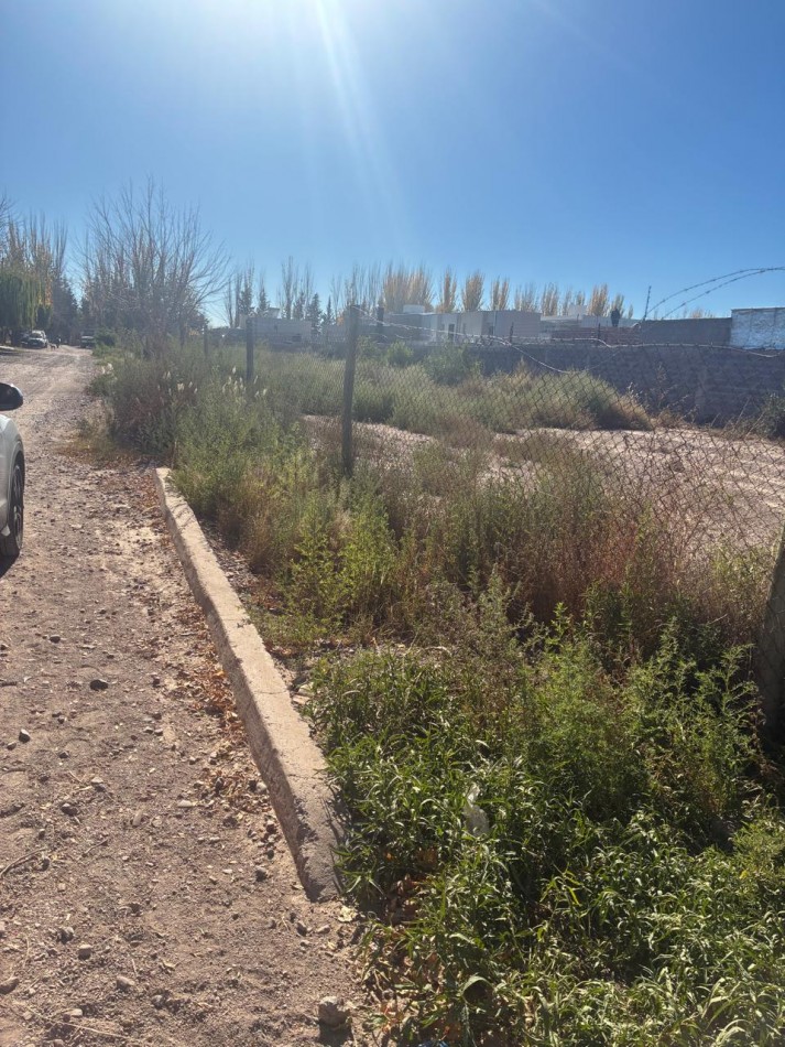 GREENWOOD VENDE TERRENO DE 2.400 