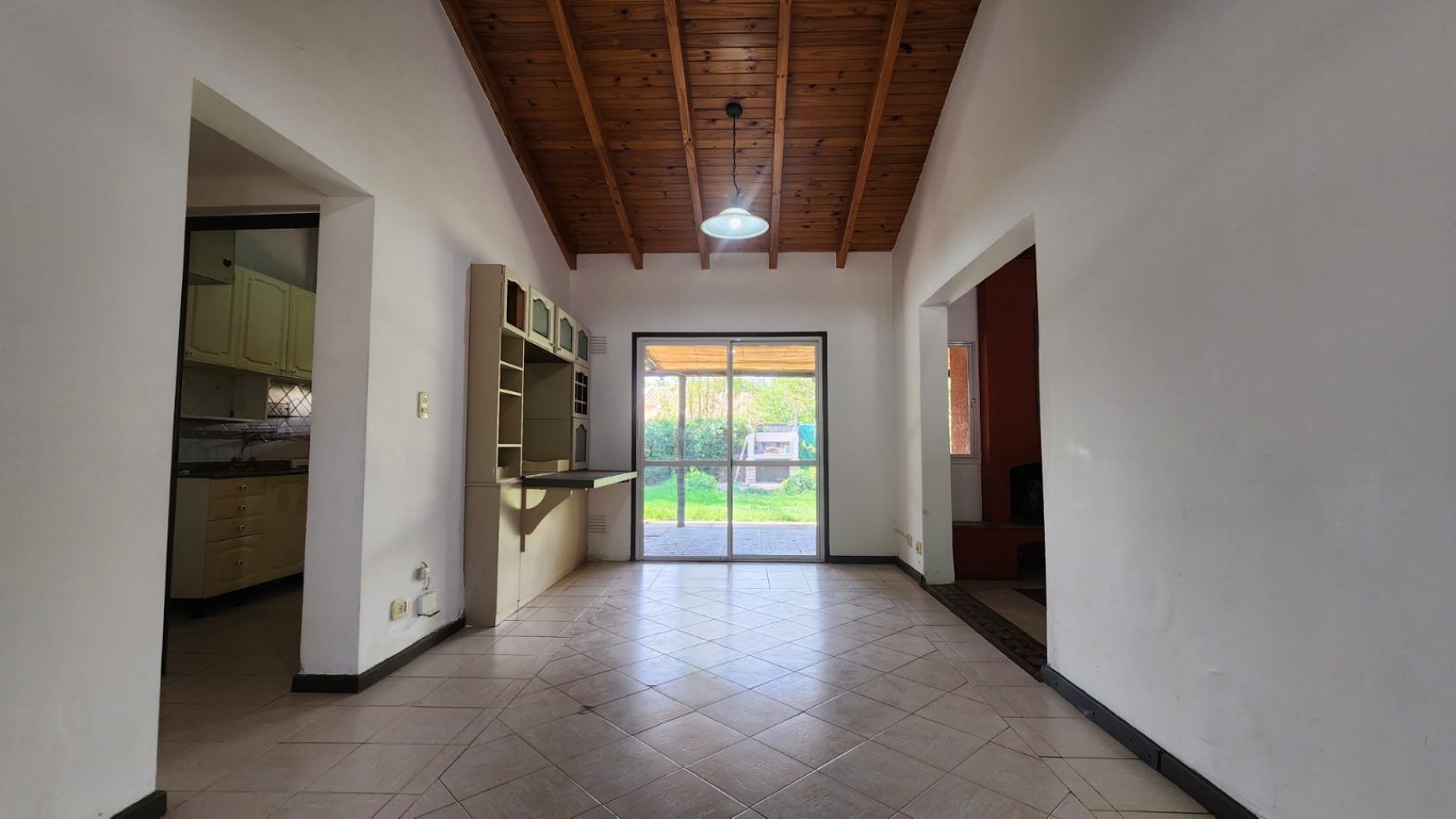GREENWOOD INMOBILIARIA ALQUILA Casa en Barrio Privado Furlotti - Tranquilidad y comodidad en un solo lugar