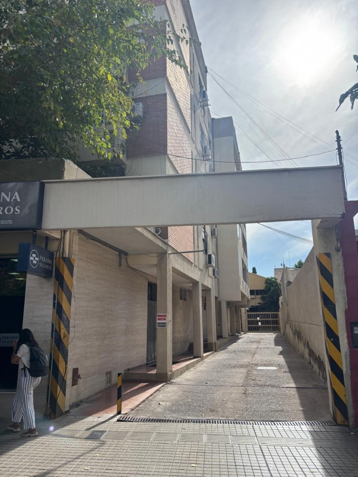 GREENWOOD INMOBILIARIA te presenta una excelente oportunidad de inversion: Cochera en venta frente al Poder Judicial.