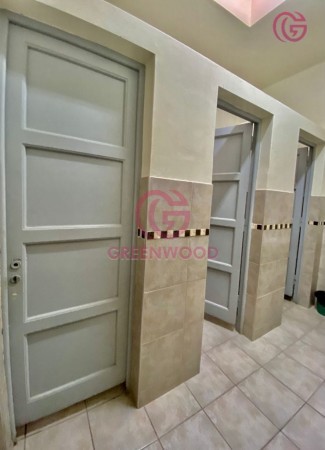 GREENWOOD VENDE PISO EN PEATONAL AV. RIVADAVIA, EN EL CENTRO DE SAN JUAN