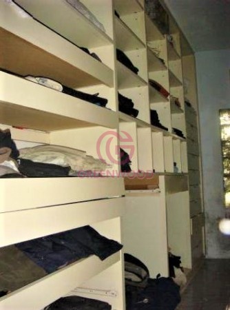 GREENWOOD VENDE GRAN PROPIEDAD EN CHACRAS DE CORIA, CASA, DEPENDENCIA DE SERVICIO, PARQUE Y PISCINA
