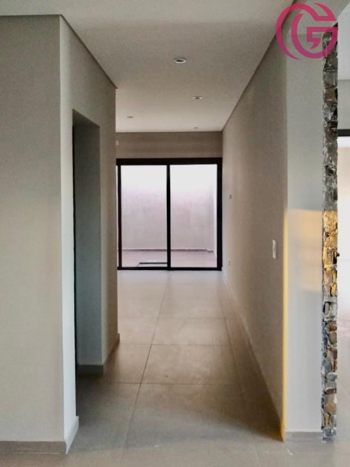 Greenwood Vende Oportunidad! Hermosa Casa en Barrio Villa Michelo, Maipu