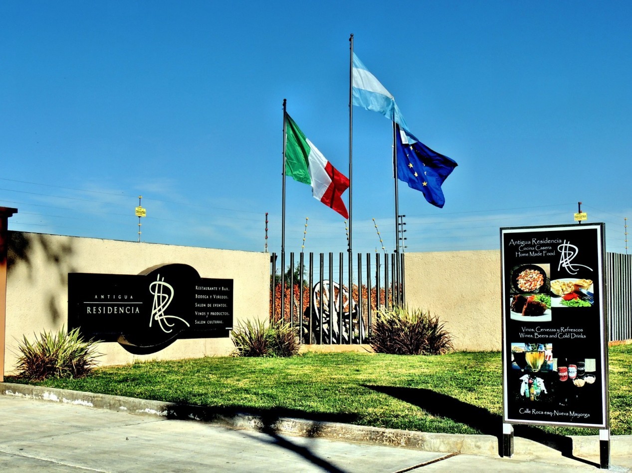 GREENWOOD INMOBILIARIA VENDE BODEGA EN MAIPU 