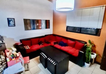 GREENWOOD VENDE CASA MAS DEPARTAMENTO EN DORREGO
