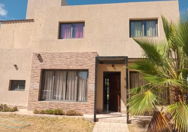GREENWOOD VENDE CASA EN EL  COMPLEJO EL CARRASCAL  LUNLUNTA, MAIPU.