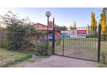 GREENWOOD VENDE CASA CON AMPLIO TERRENO EN PERDRIEL, LUJAN DE CUYO.
