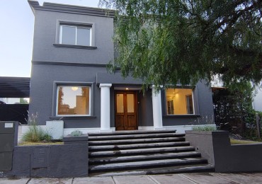 GREENWOOD INVERSIONES INMOBILIARIAS ALQUILA   EXCLUSIVA CASA EN BARRIO DALVIAN