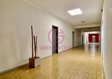 GREENWOOD VENDE PISO EN PEATONAL AV. RIVADAVIA, EN EL CENTRO DE SAN JUAN