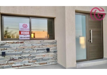 Greenwood Vende Oportunidad! Hermosa Casa en Barrio Villa Michelo, Maipu